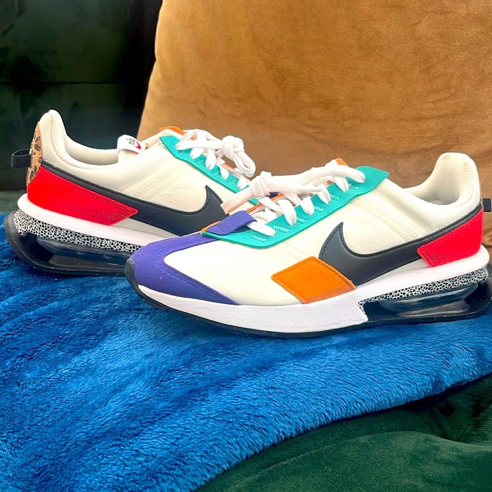 Nike AirMax Woman’s 8.5